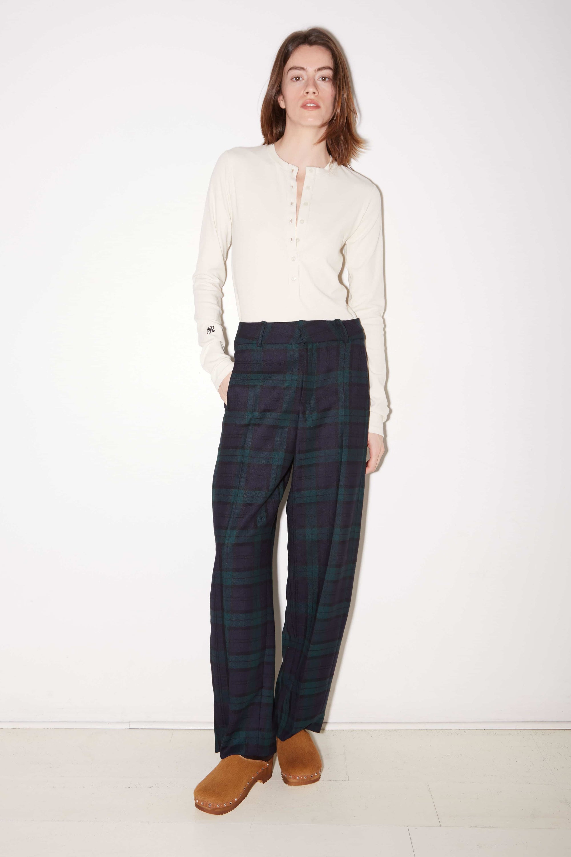 W26FIGALOU-TARTAN-1_1.jpg