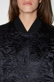 BLOUSON COURT PUZZLE EN SATIN FROISSÉ NAVY