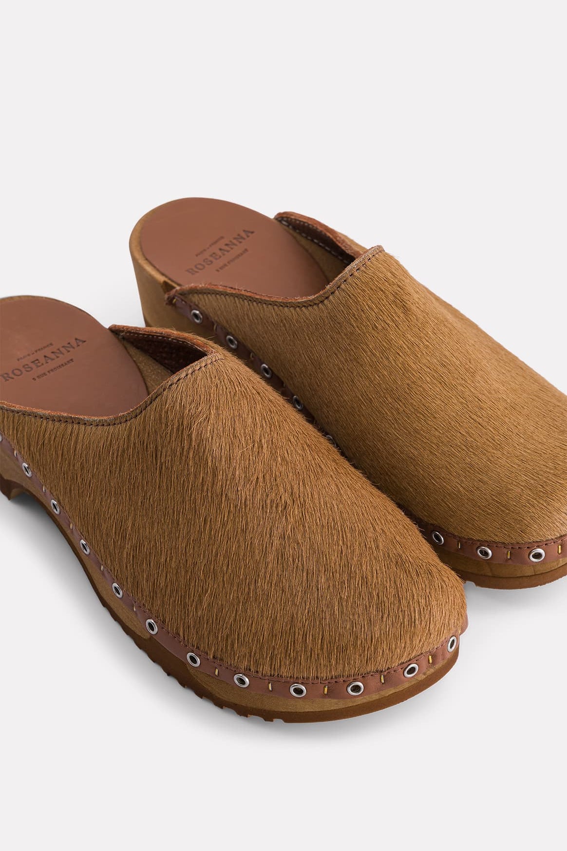 W26SHOECLOG-CARAMEL-3_1.jpg