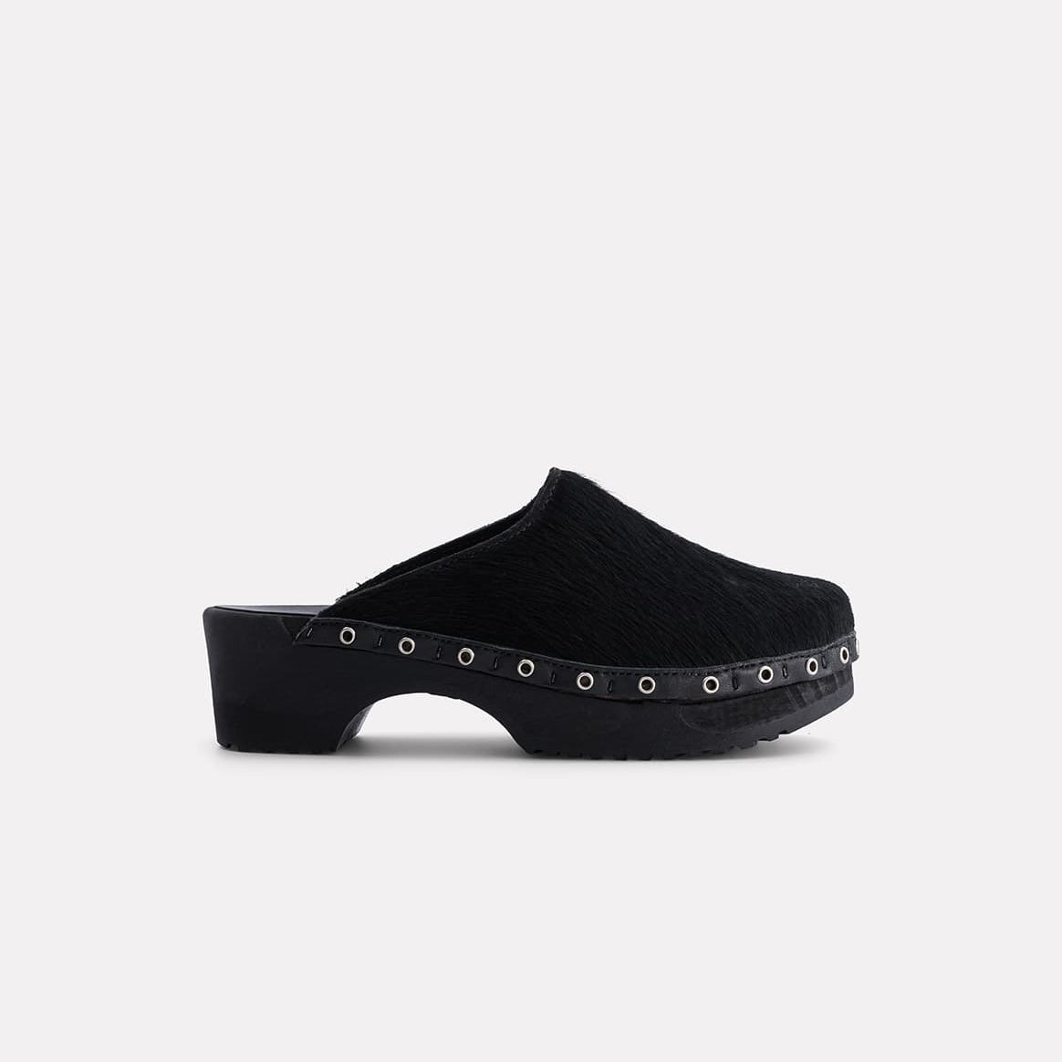 W26SHOECLOG-NOIR-1_1.jpg
