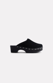 BLACK CLOGS