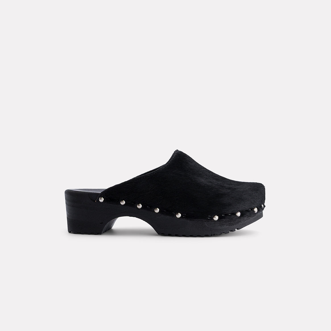 W26SHOECLOG_NOIR-TOP-2.jpg