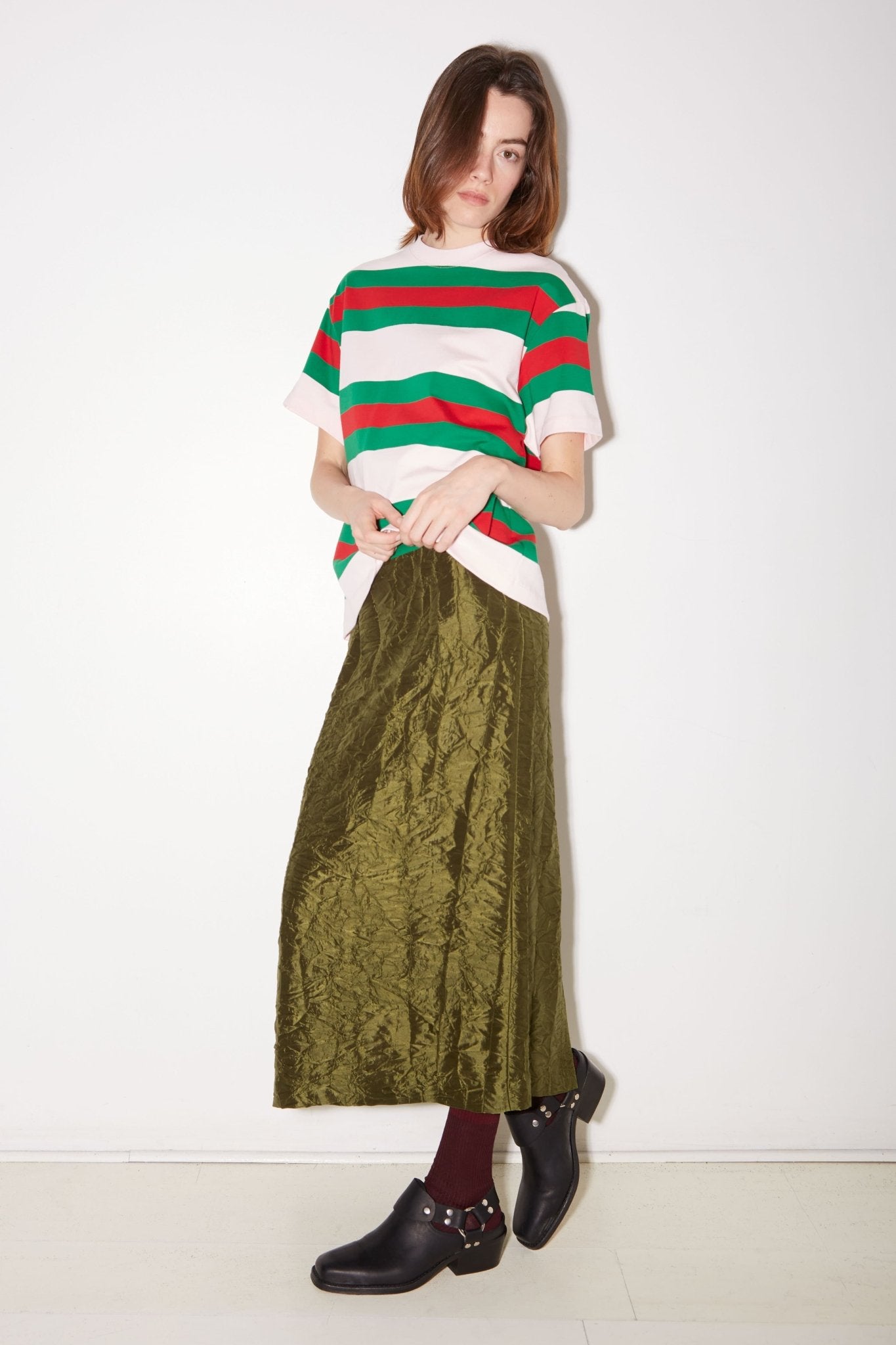 JUPE MIDI MARTHA EN SATIN FROISSÉ ARMY - ROSEANNA