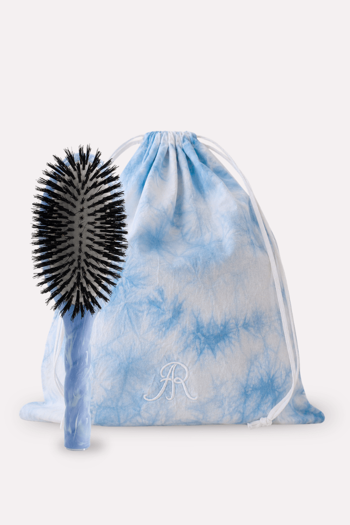 Le duo Grande Brosse Universelle N°1 et sa Pochette Cover Sky - ROSEANNA