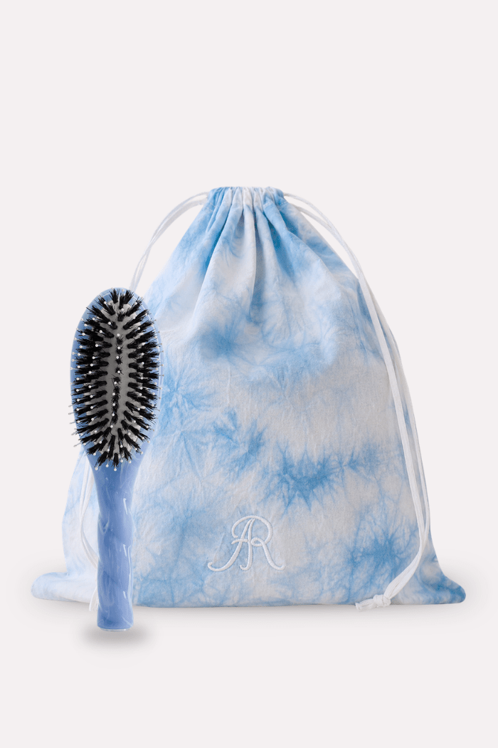 Le duo Petite Brosse Indispensable Douceur N°3 et sa Pochette Cover Sky - ROSEANNA