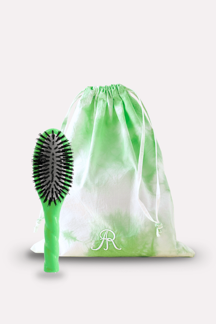 Le duo Petite Brosse Universelle N°1 et sa Pochette Cover Lime - ROSEANNA