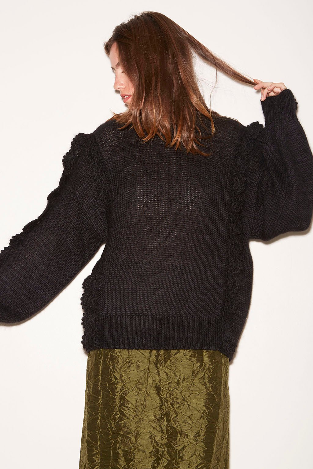 PULL TITI À VOLANTS CHARBON - ROSEANNA