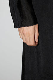 ROBE PORTEFEUILLE TAYLOR EN SATIN D'ACÉTATE CHARBON - ROSEANNA